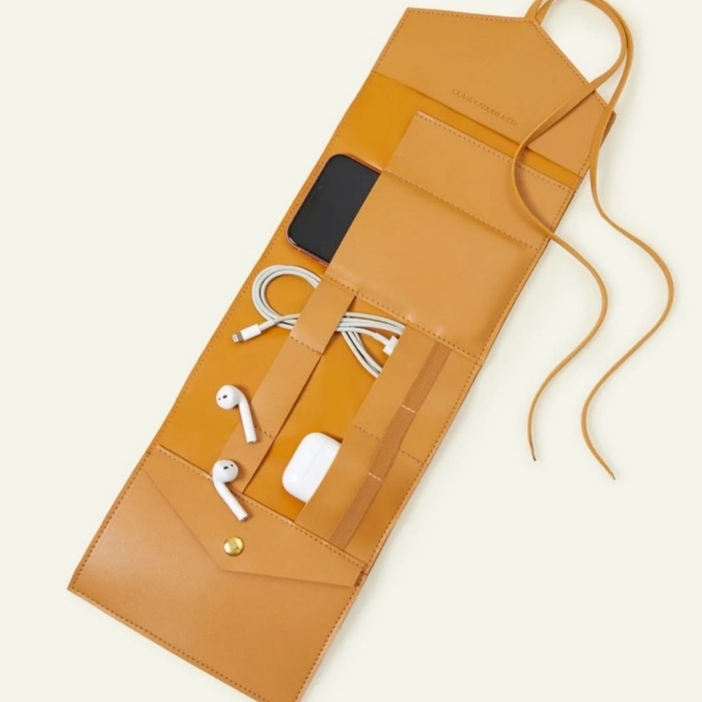 Glass Ladder and Co | tan Katherine Organizer Tech Roll